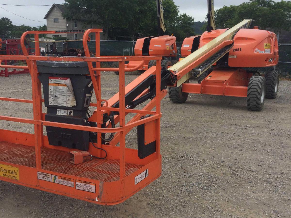 2013 JLG 460SJ-1
