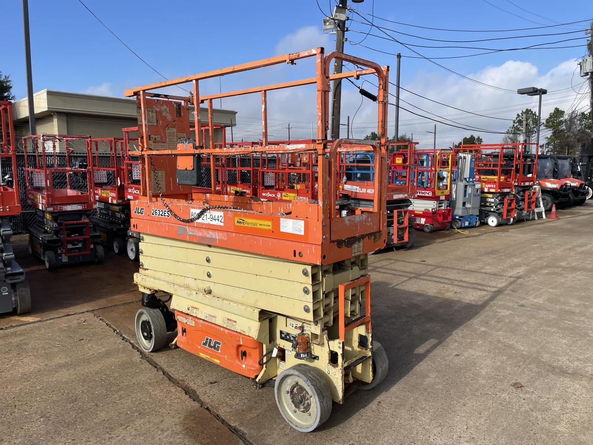 2018 JLG 2632ES-2