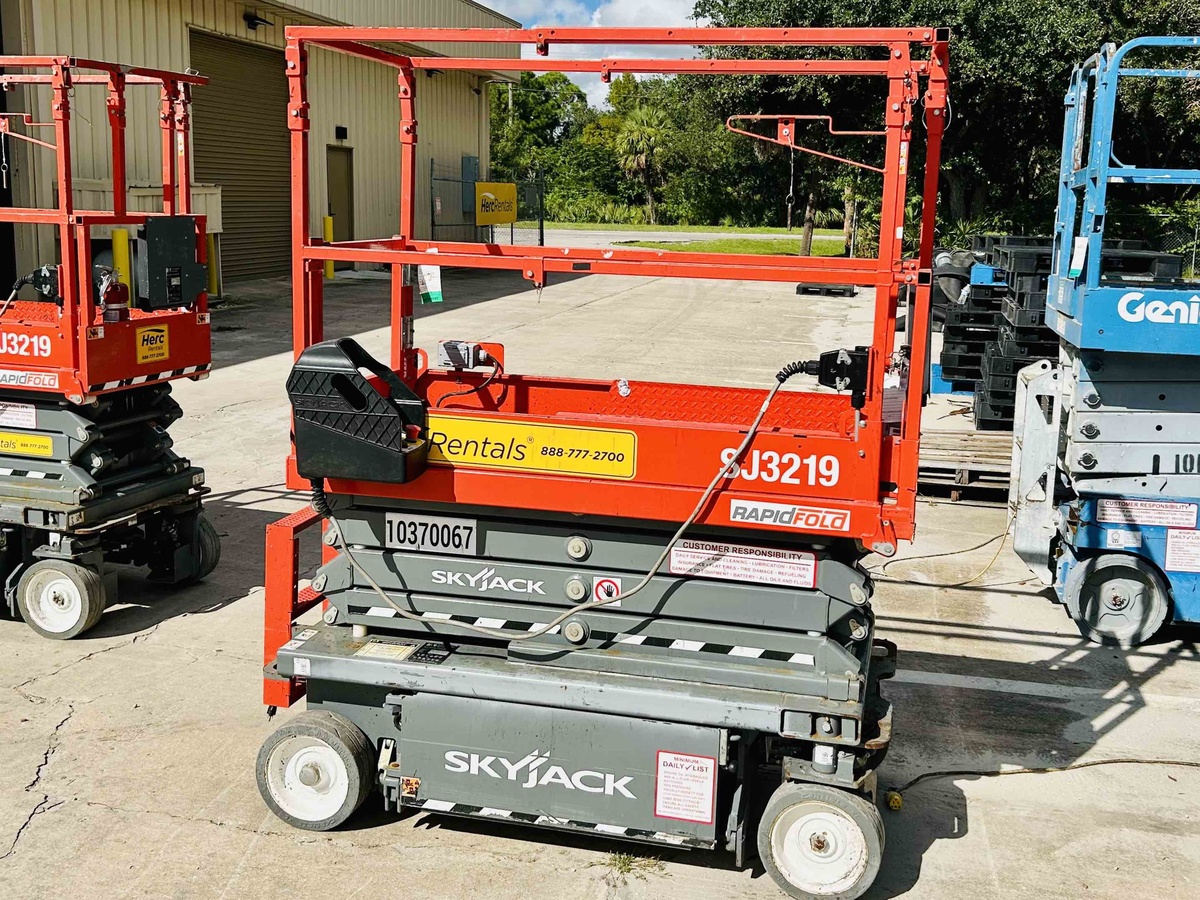 2022 Skyjack SJ3219-4