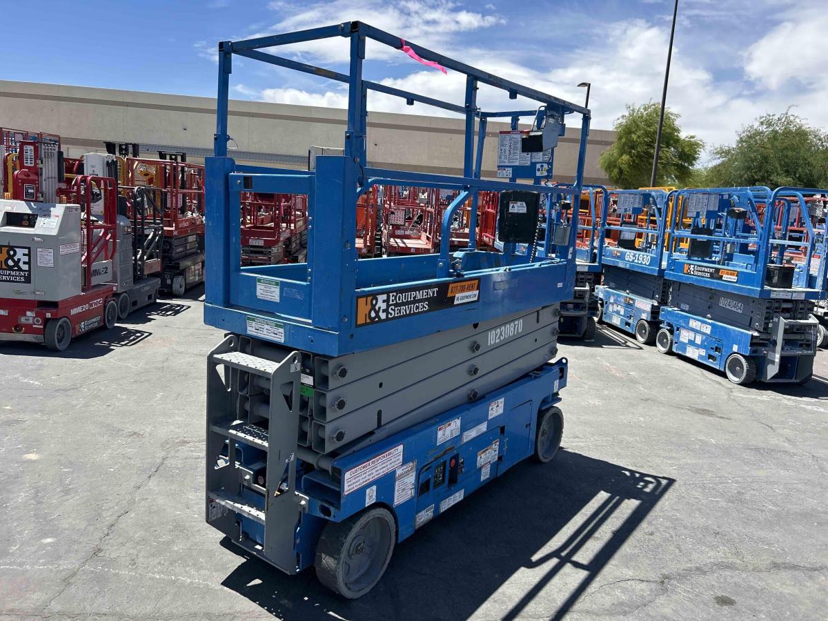 2017 Genie GS-2632