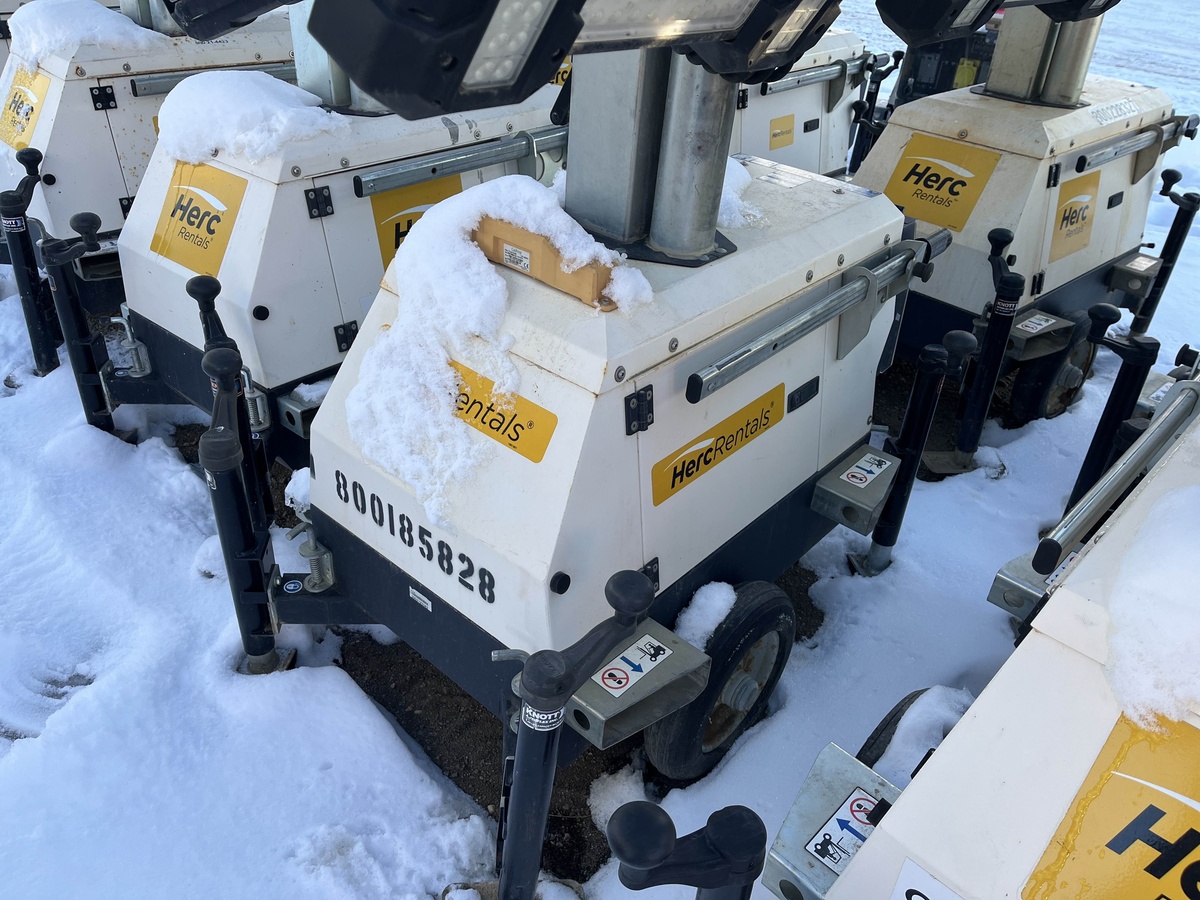 2017 Magnum PLT240-1