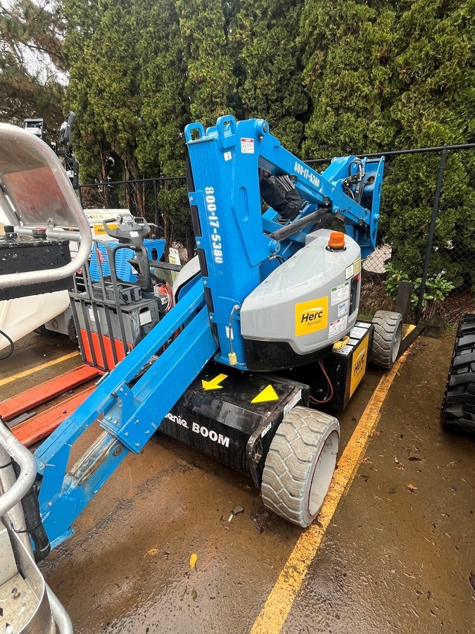 2017 Genie Z-33/18