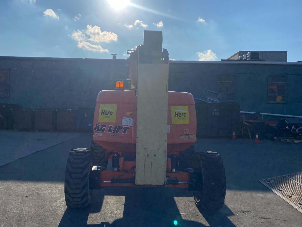 2013 JLG 600AJ