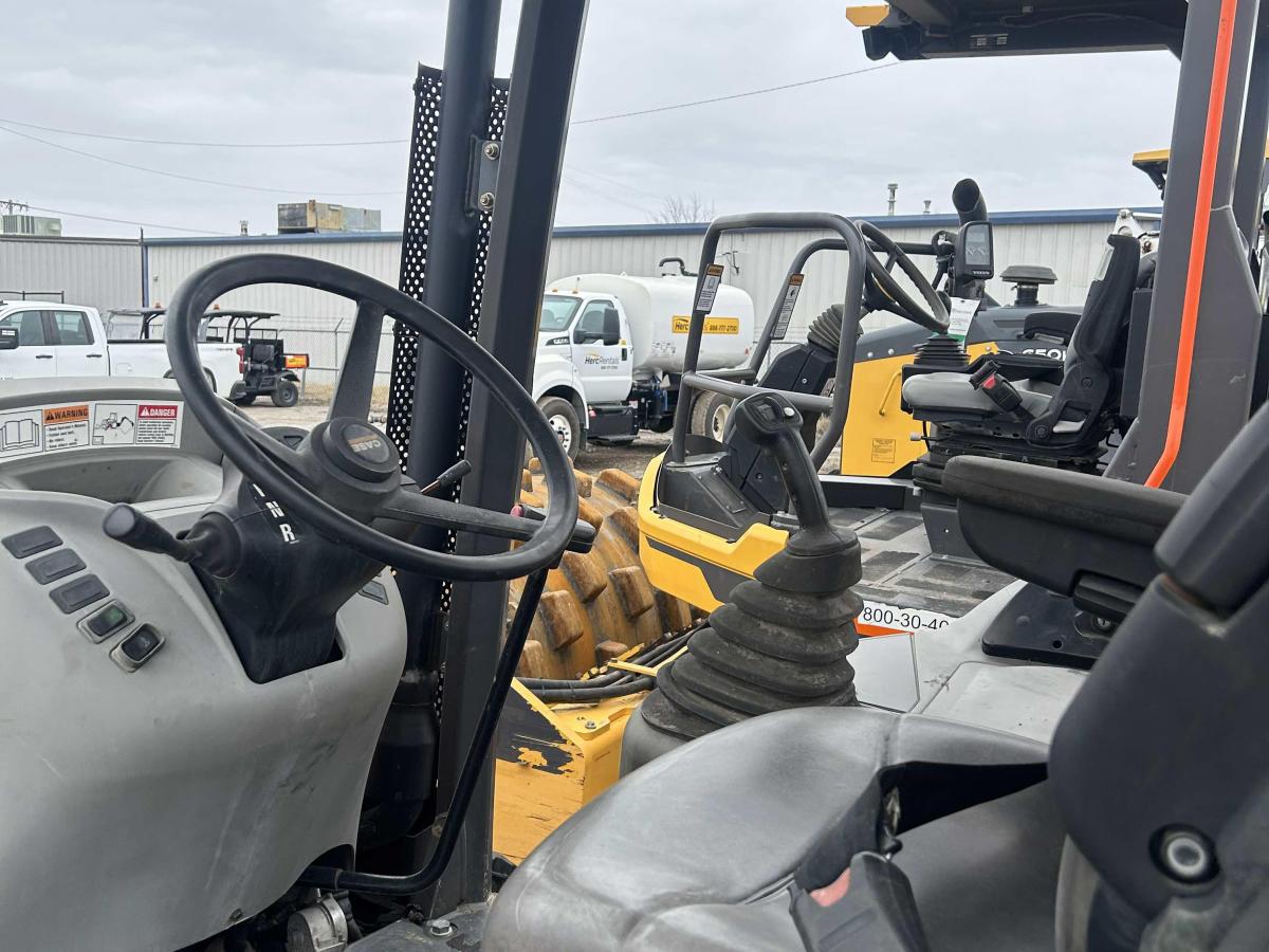 2019 Case 580N