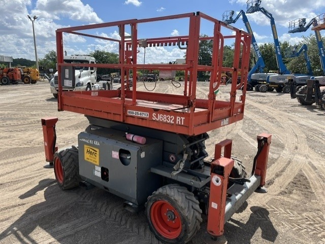 2019 Skyjack SJ-6832RT-3