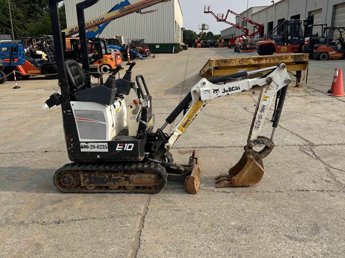 2020 Bobcat E10