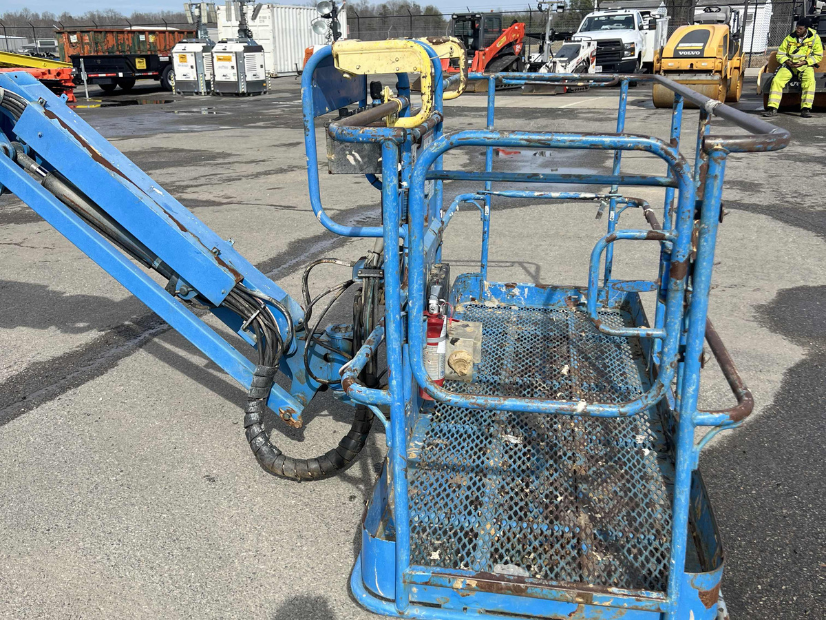 2017 Genie S-85-8