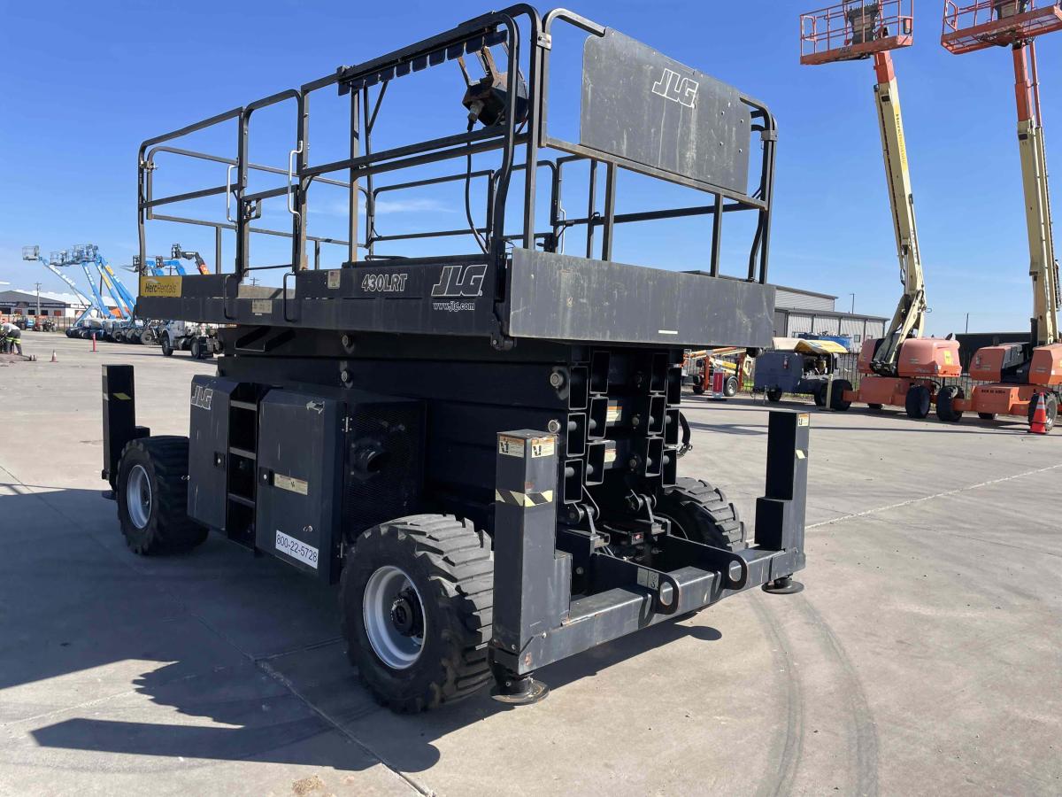 2018 JLG 430LRT