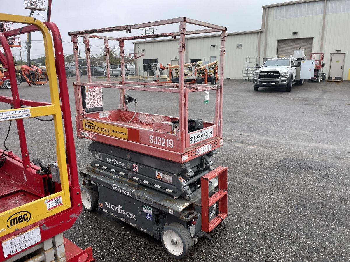 2021 Skyjack SJ3219-4