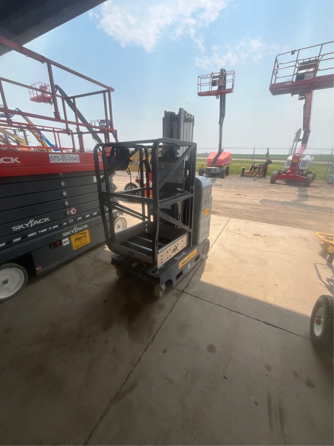 2016 JLG 20MVL-3