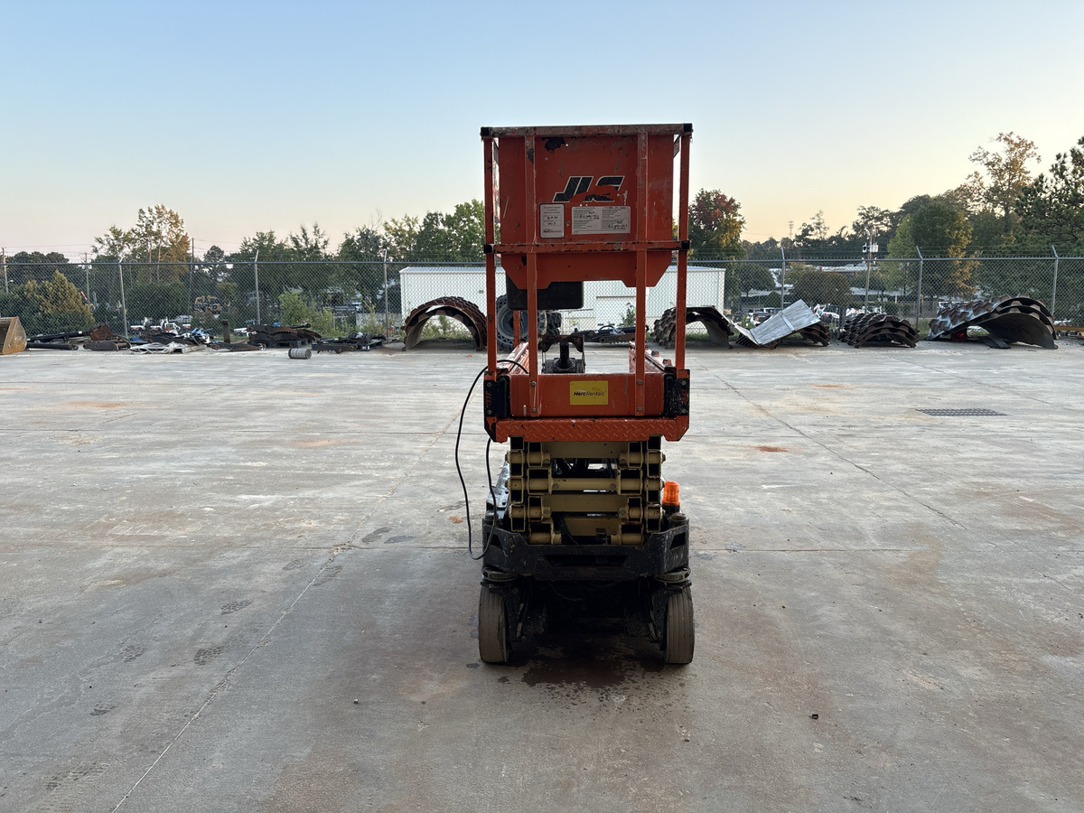 2018 JLG 1932R-2