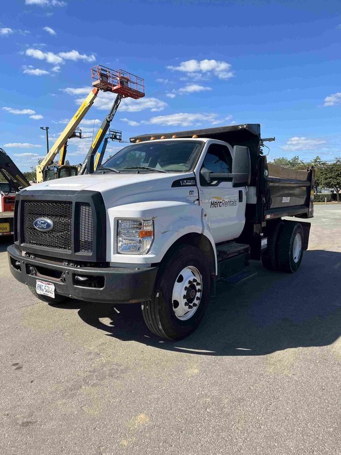 2018 Ford F750