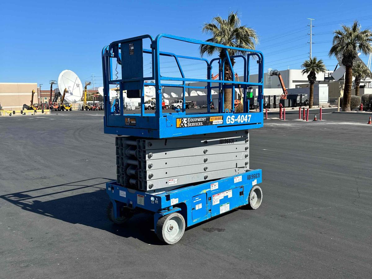 2016 Genie GS-4047