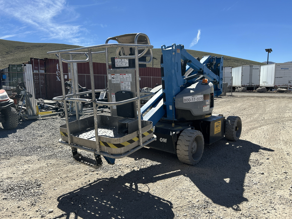 2017 Genie Z-33/18-2