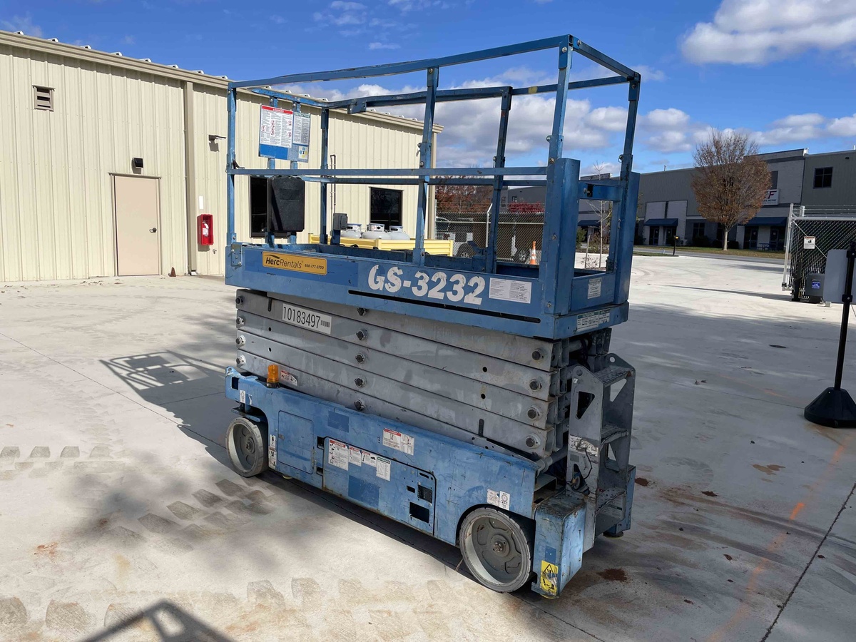 2016 Genie GS-3232-3