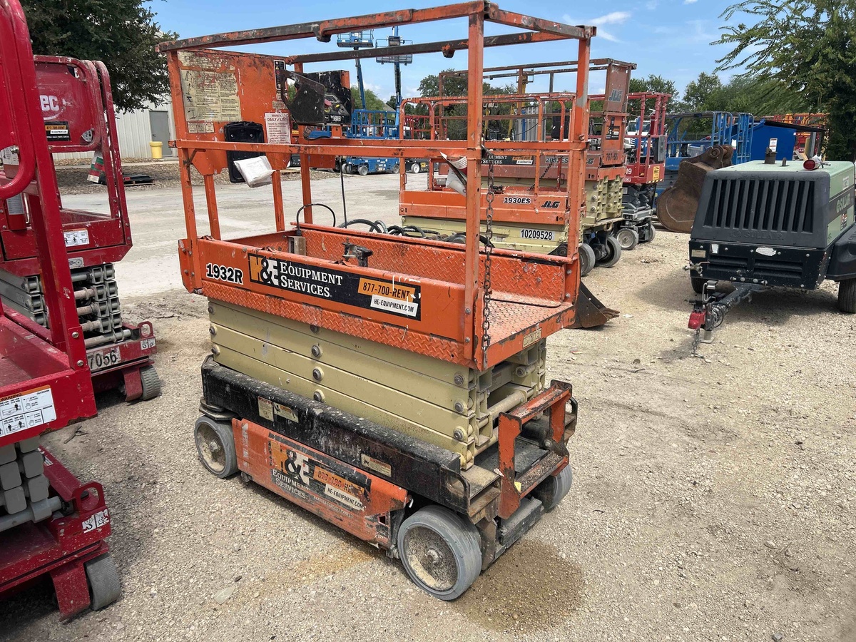 2018 JLG 1932R-1