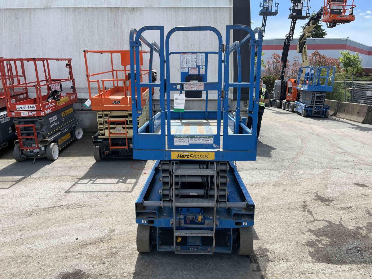 2017 Genie GS-2646-7