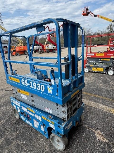 2018 Genie GS-1930