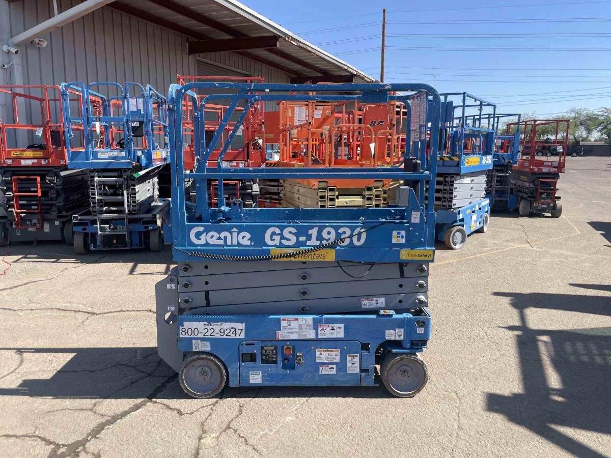 2018 Genie GS-1930