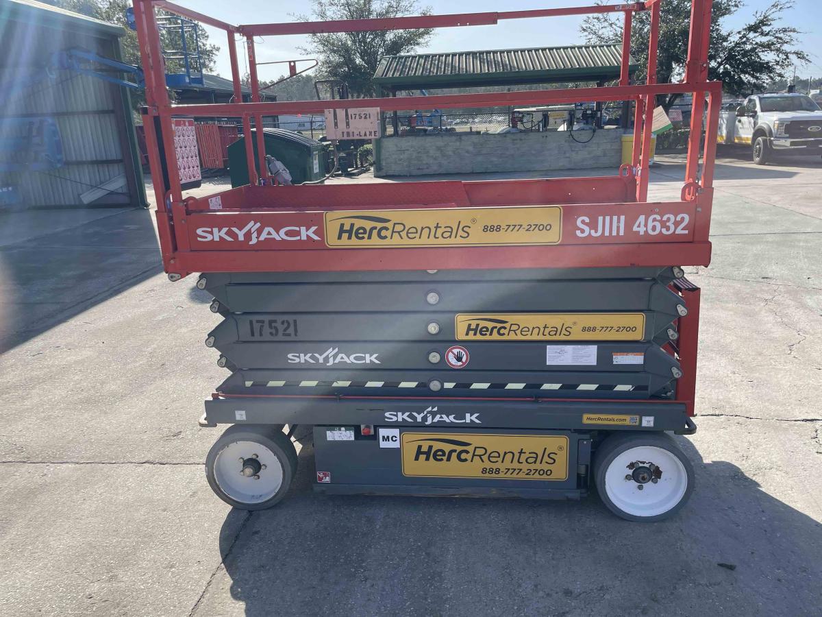 2017 Skyjack SJ4632