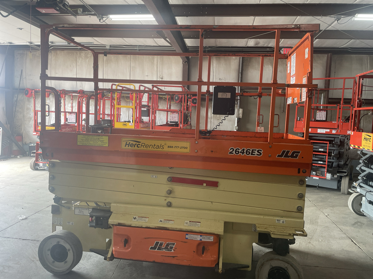 2019 JLG 2646ES-3