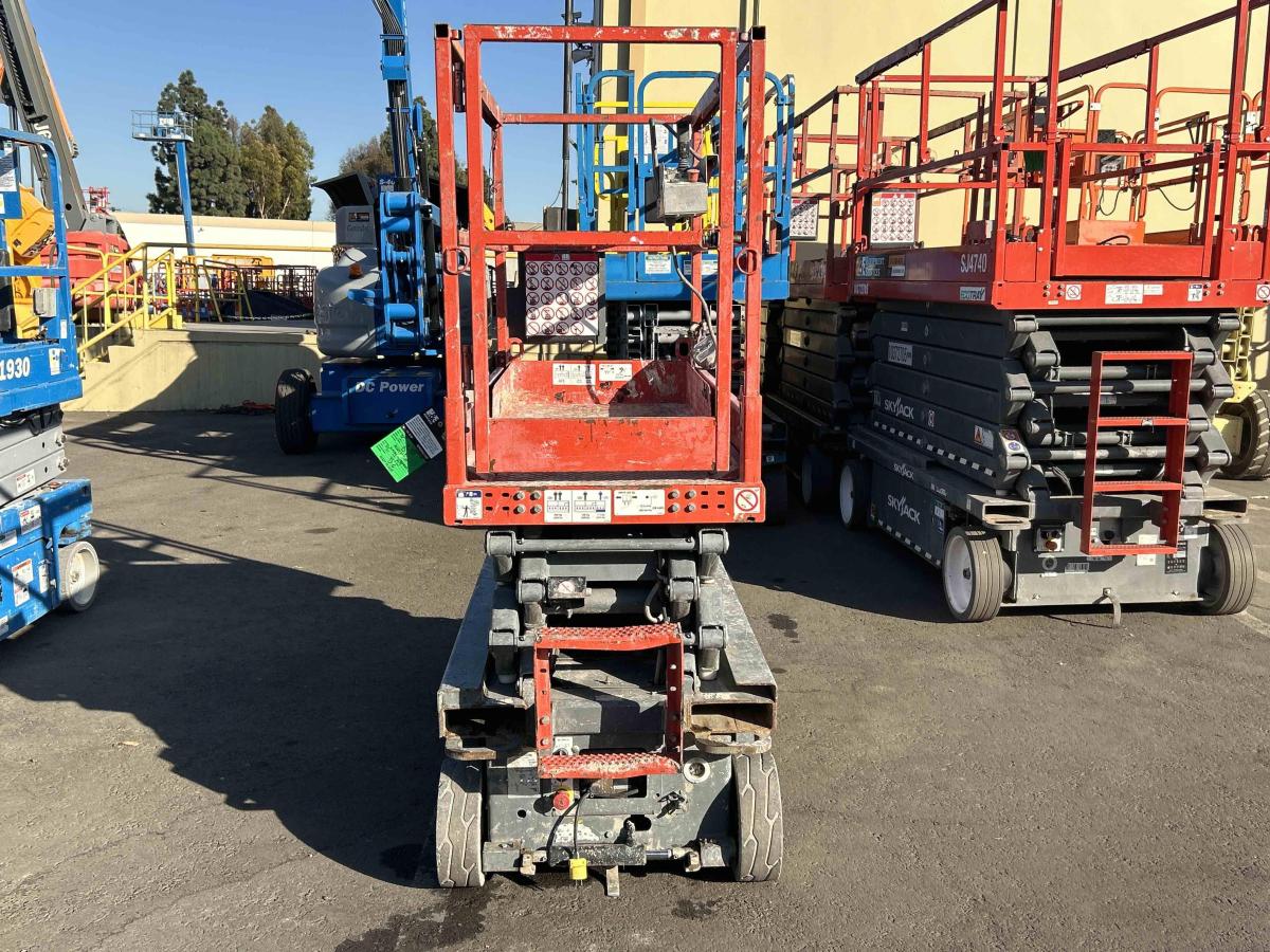 2017 Skyjack SJ3219