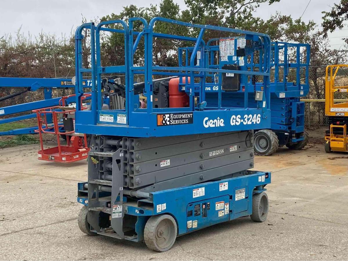 2016 Genie GS-3246-3