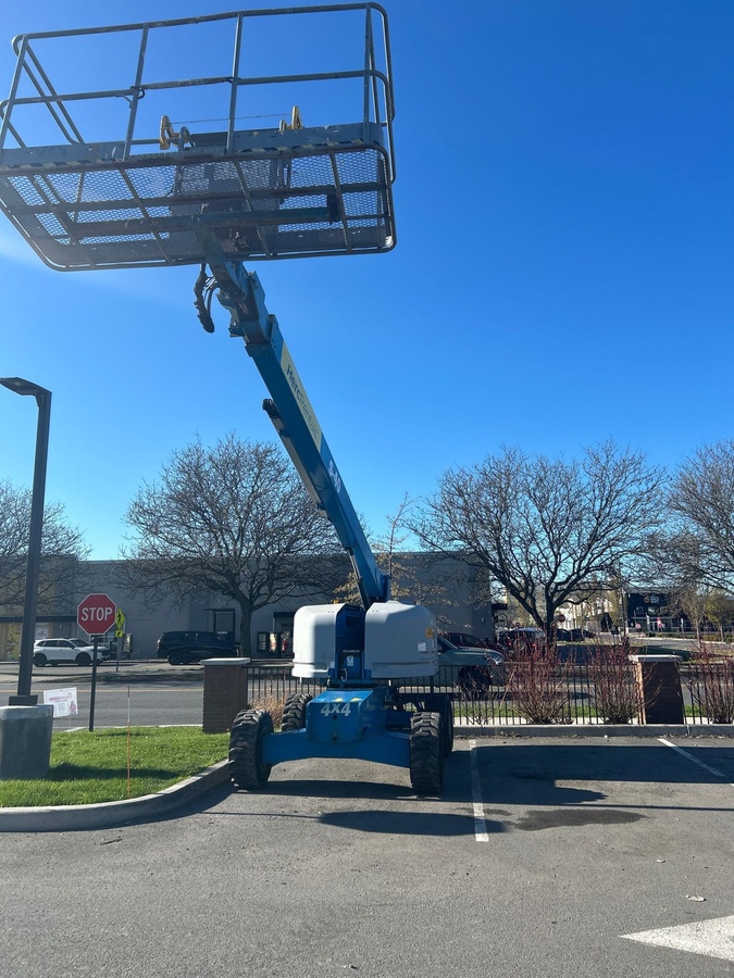 2018 Genie S-40