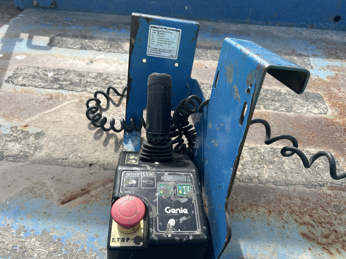 2018 Genie GS-3246-7