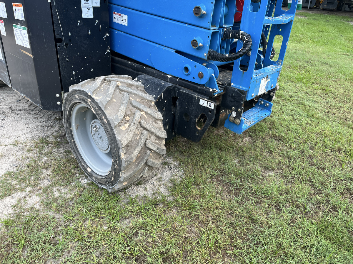 2019 Genie GS-4069 DC-8