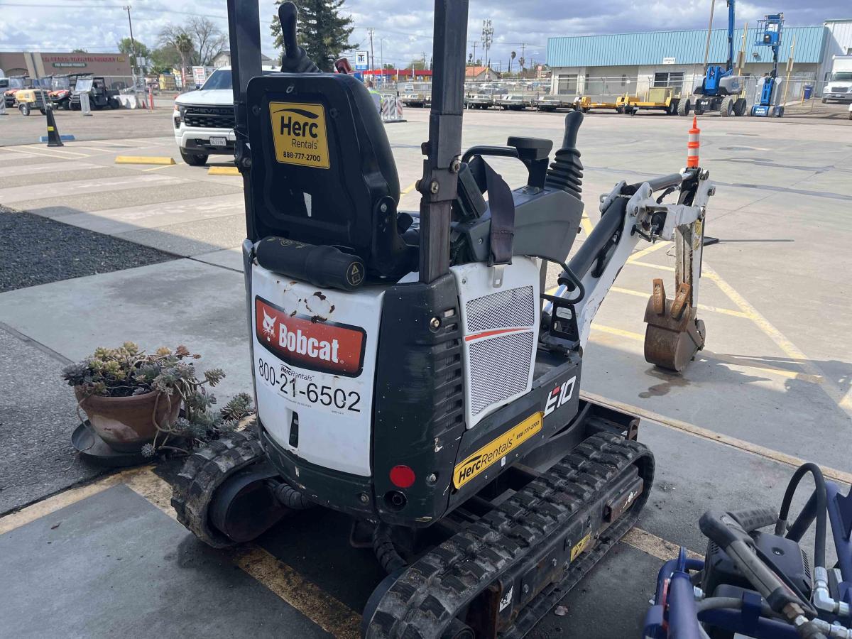 2018 Bobcat E10-3