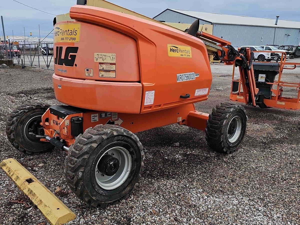 2016 JLG 450AJ-8
