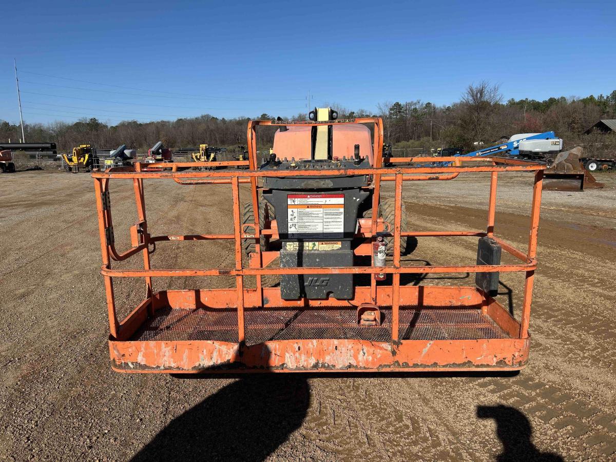 2016 JLG 400S