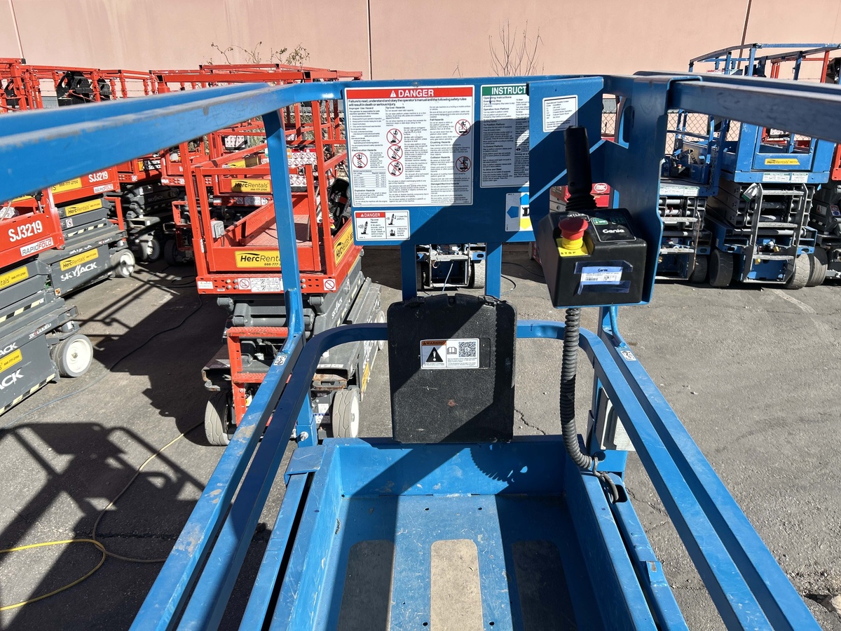 2018 Genie GS-1930-6