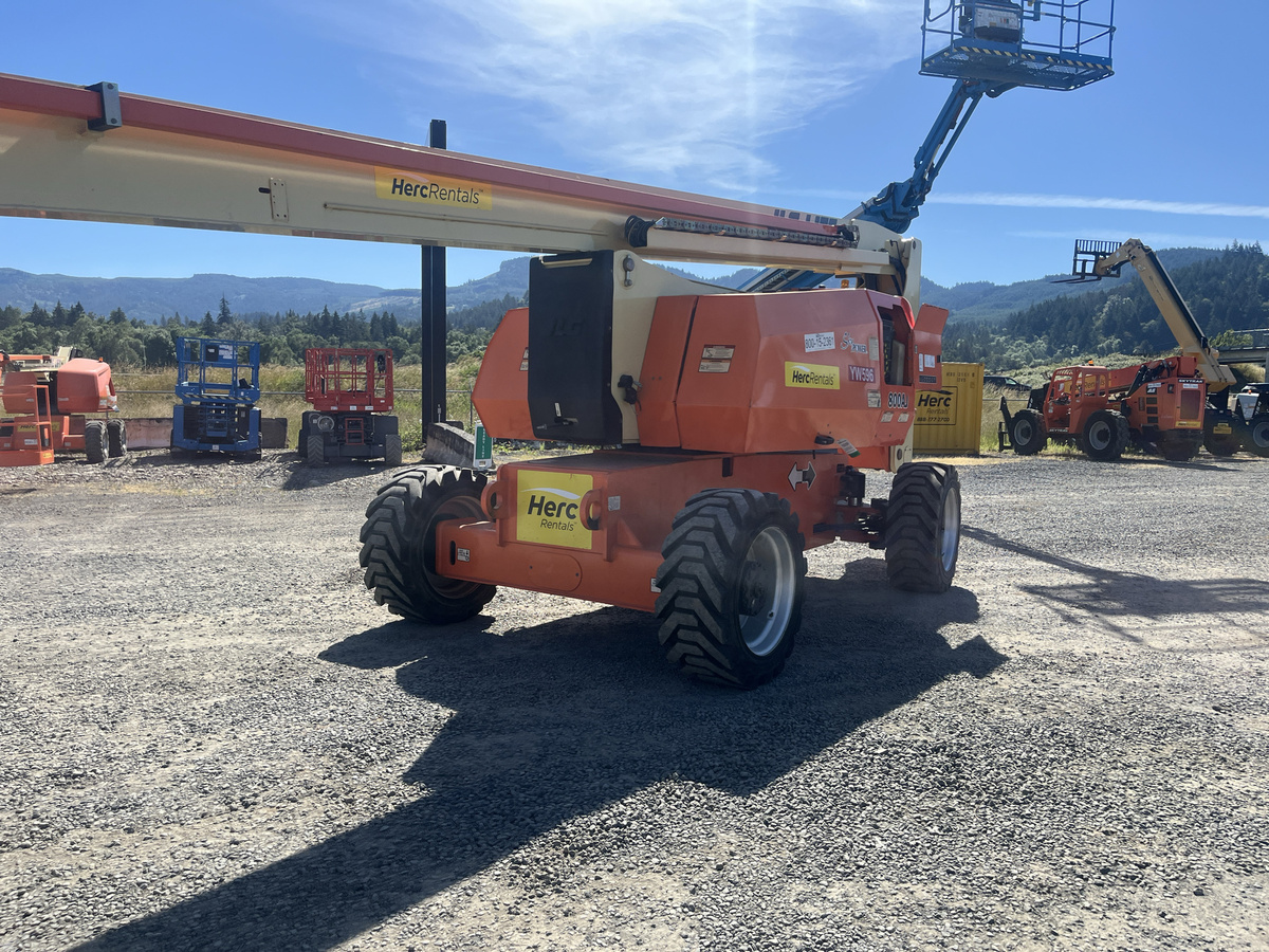 2017 JLG 800AJ-2