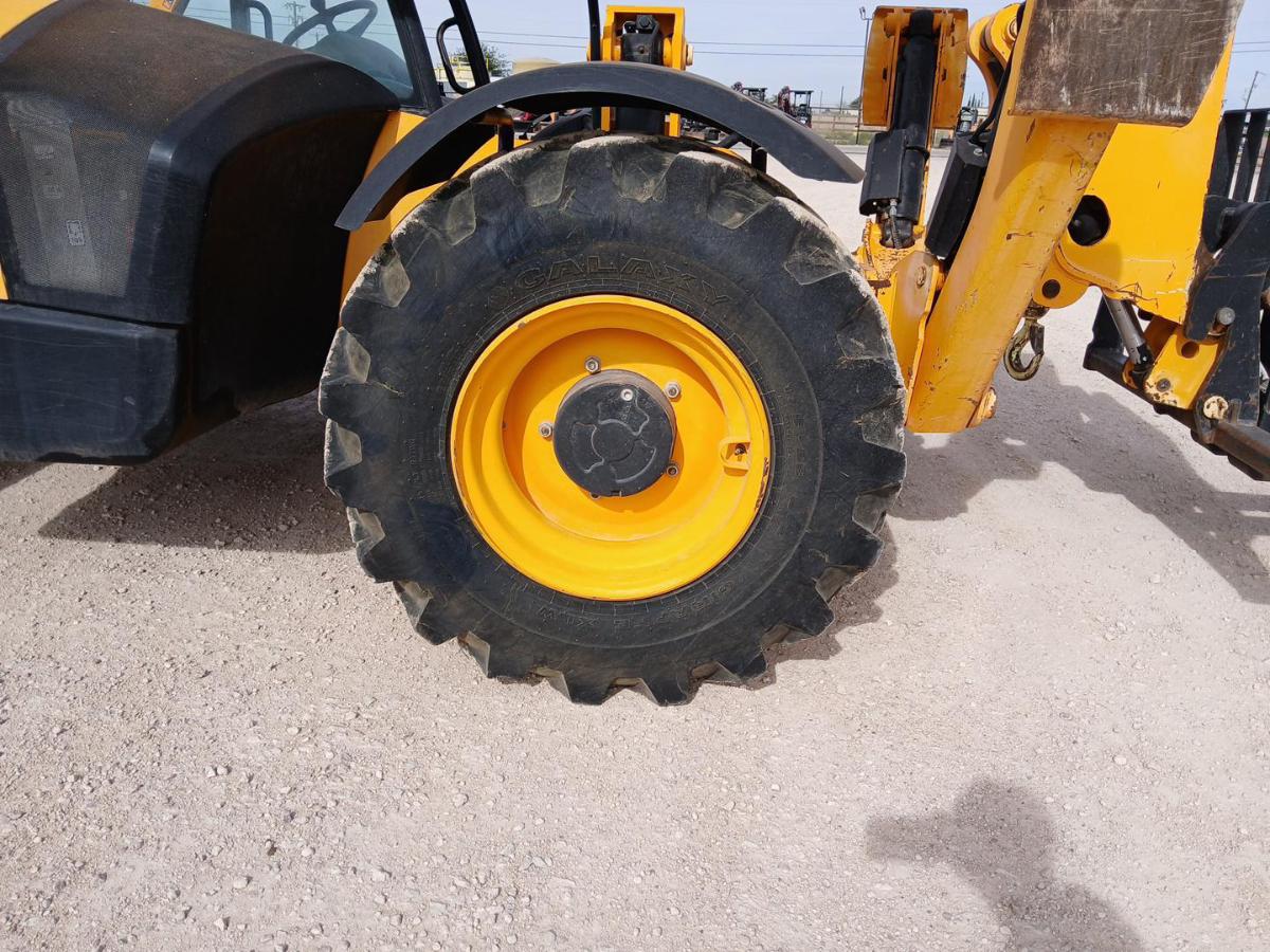 2017 JCB 510-56-5