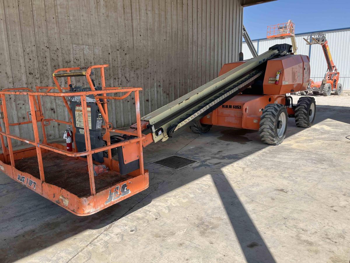 2016 JLG 600S