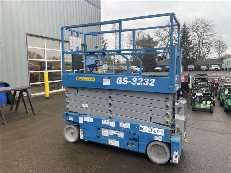 2018 Genie GS-3232-4