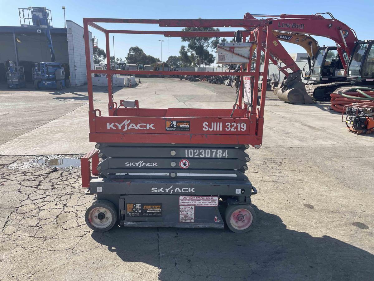 2017 Skyjack SJ3219