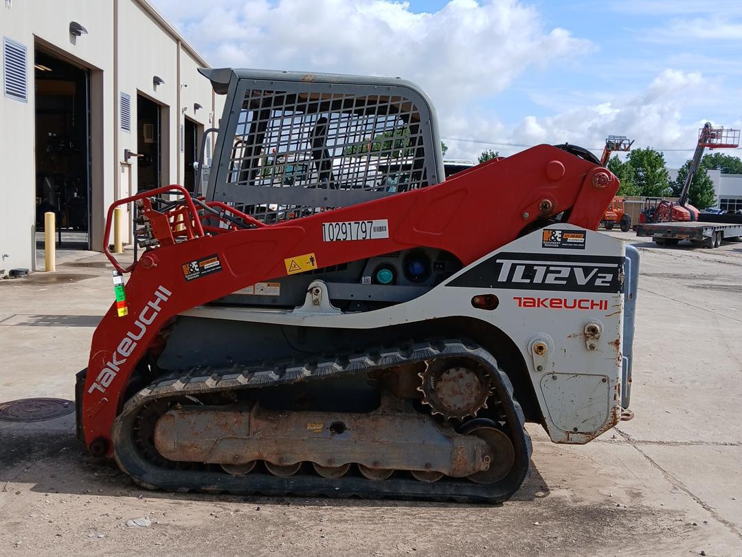 2020 Takeuchi TL12V2-8