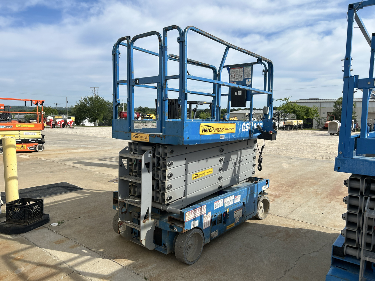 2018 Genie GS-4047