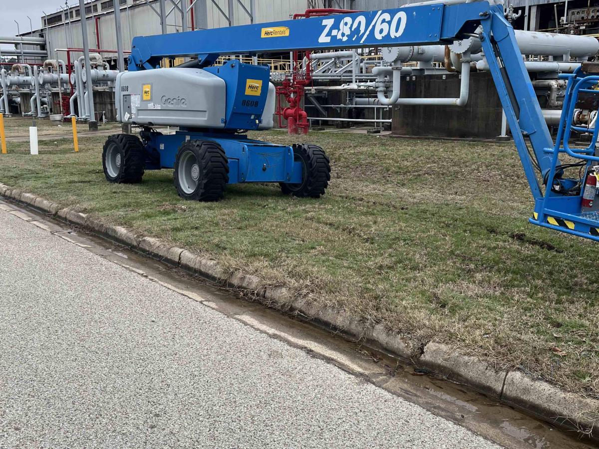 2017 Genie Z-80/60