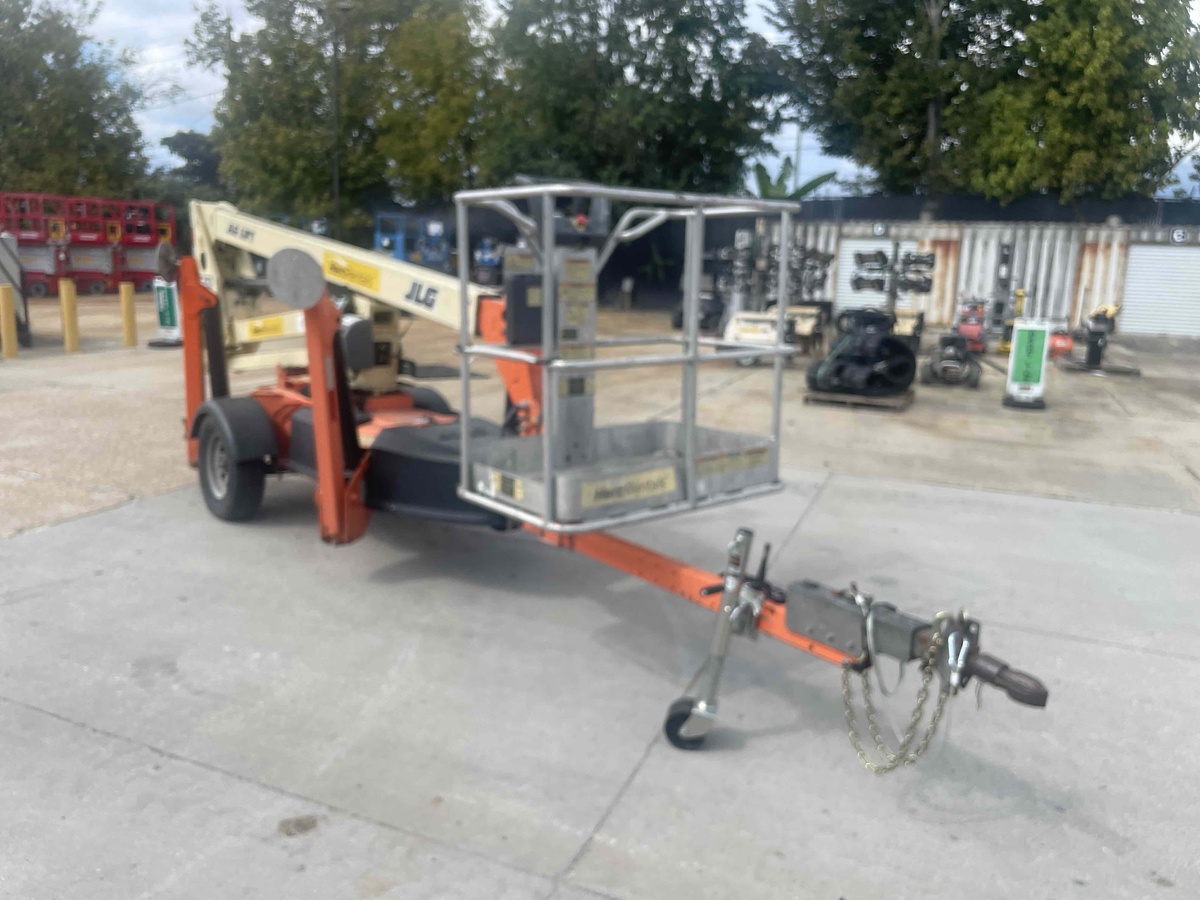 2019 JLG T350