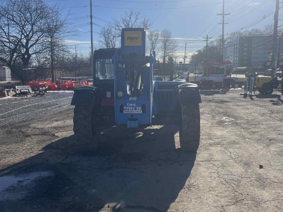 2018 Genie GTH-636