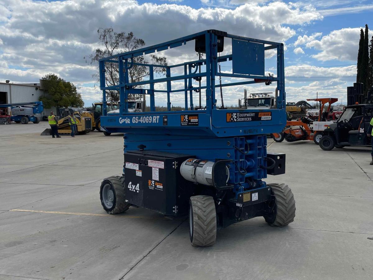 2016 Genie GS-4069 RT