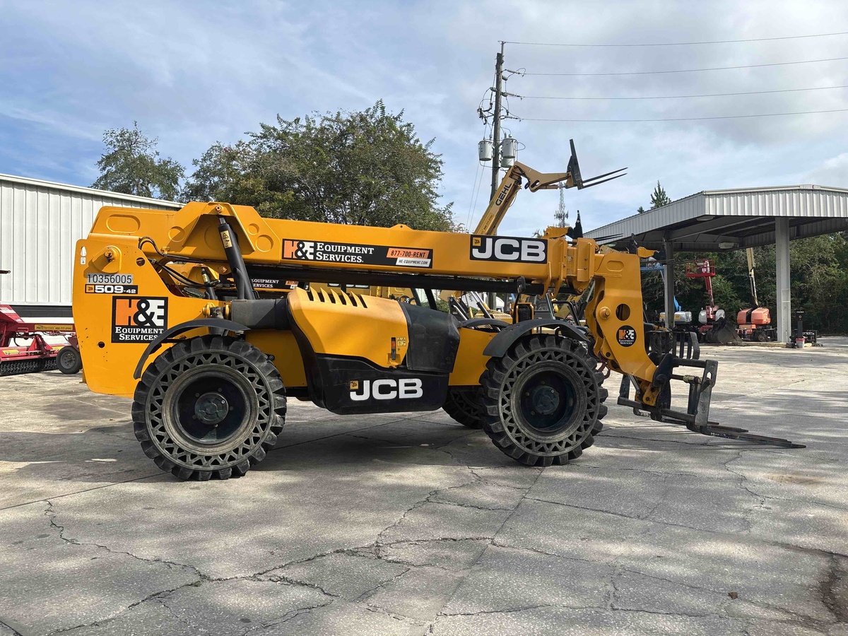 2022 JCB 509-42-2