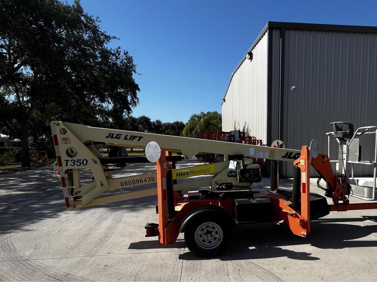 2016 JLG T350