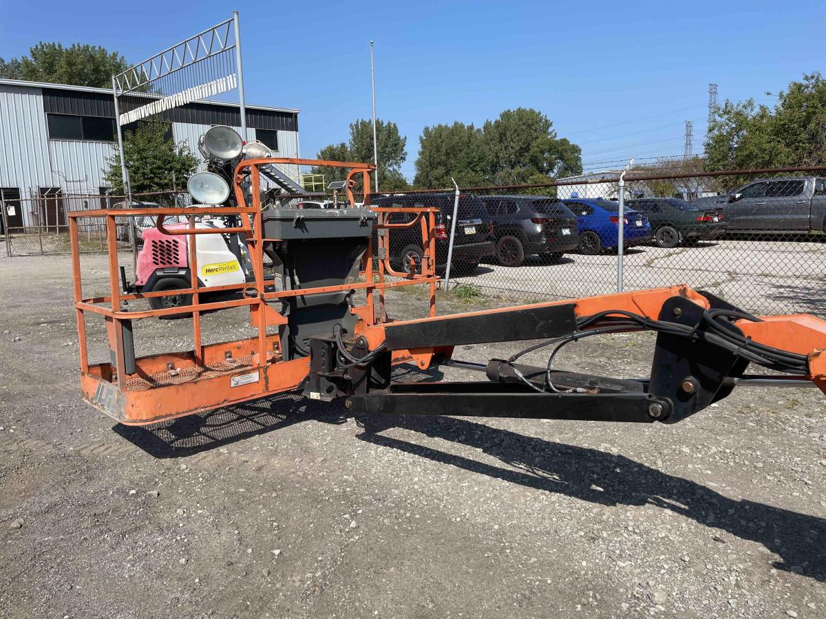 2017 JLG 460SJ