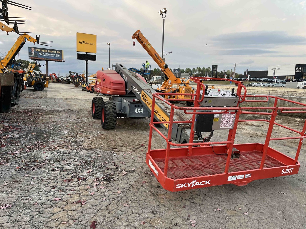 2016 Skyjack SJ61 T