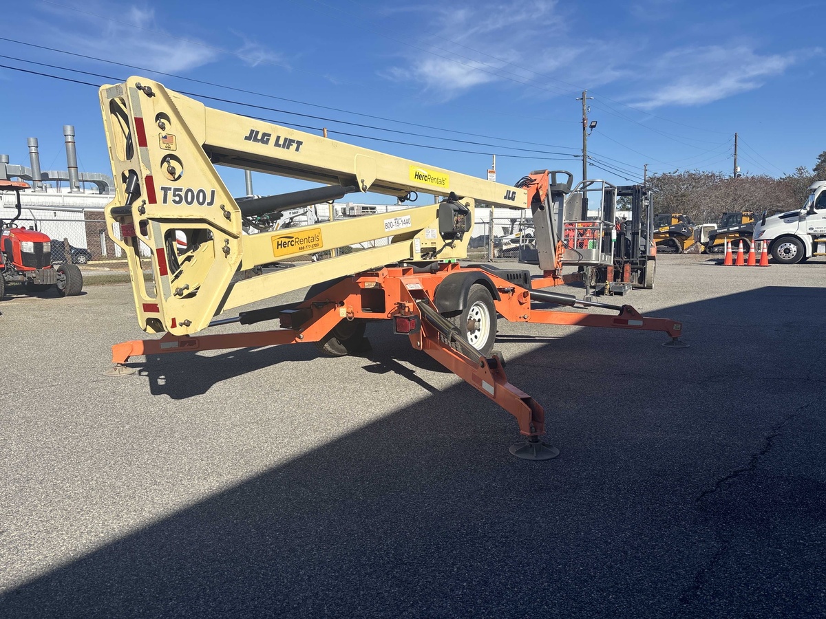 2017 JLG T500J-6